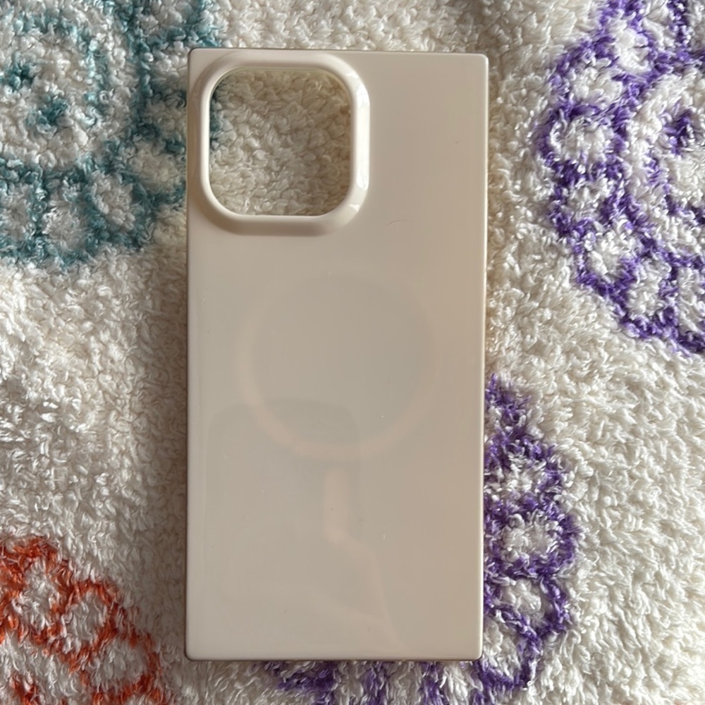 Cream Phone Case MagSafe iPhone 14 Pro Max